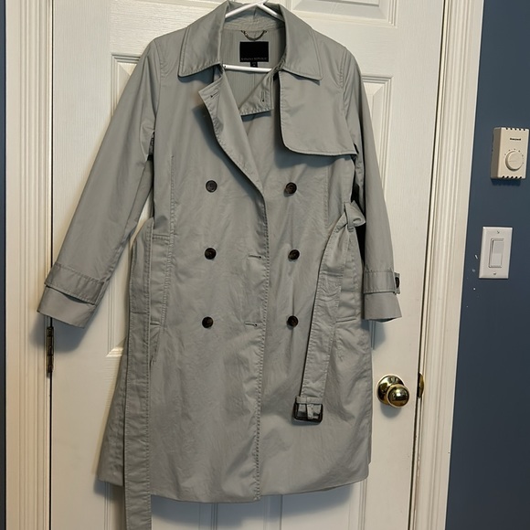 Banana Republic Trench coat - Picture 7 of 7